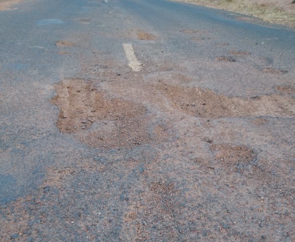 Mutua’s newly constructed Muthetheni-Miu road develops potholes