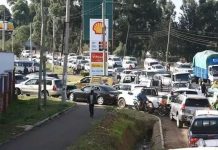 Long queues in Machakos Petrol stations as Fuel shortage hits hard img-20220413-wa0007