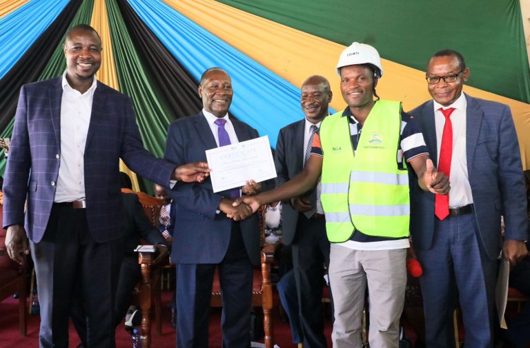 Kitui: 4,000 contractors graduate after capacity building program