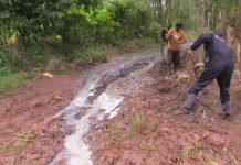 Kangundo: Locals forced to repair dilapidated roads